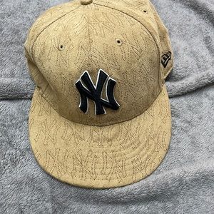 New York Yankee hat